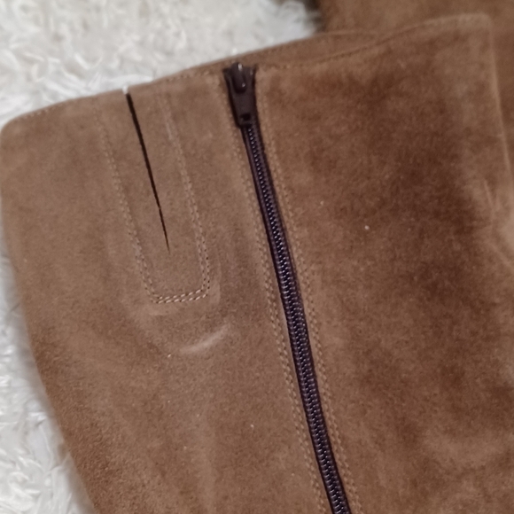 LE Chateau Made in Italy Suede Knee High Boot in Brandy Low Heel - Picture 10 of 15